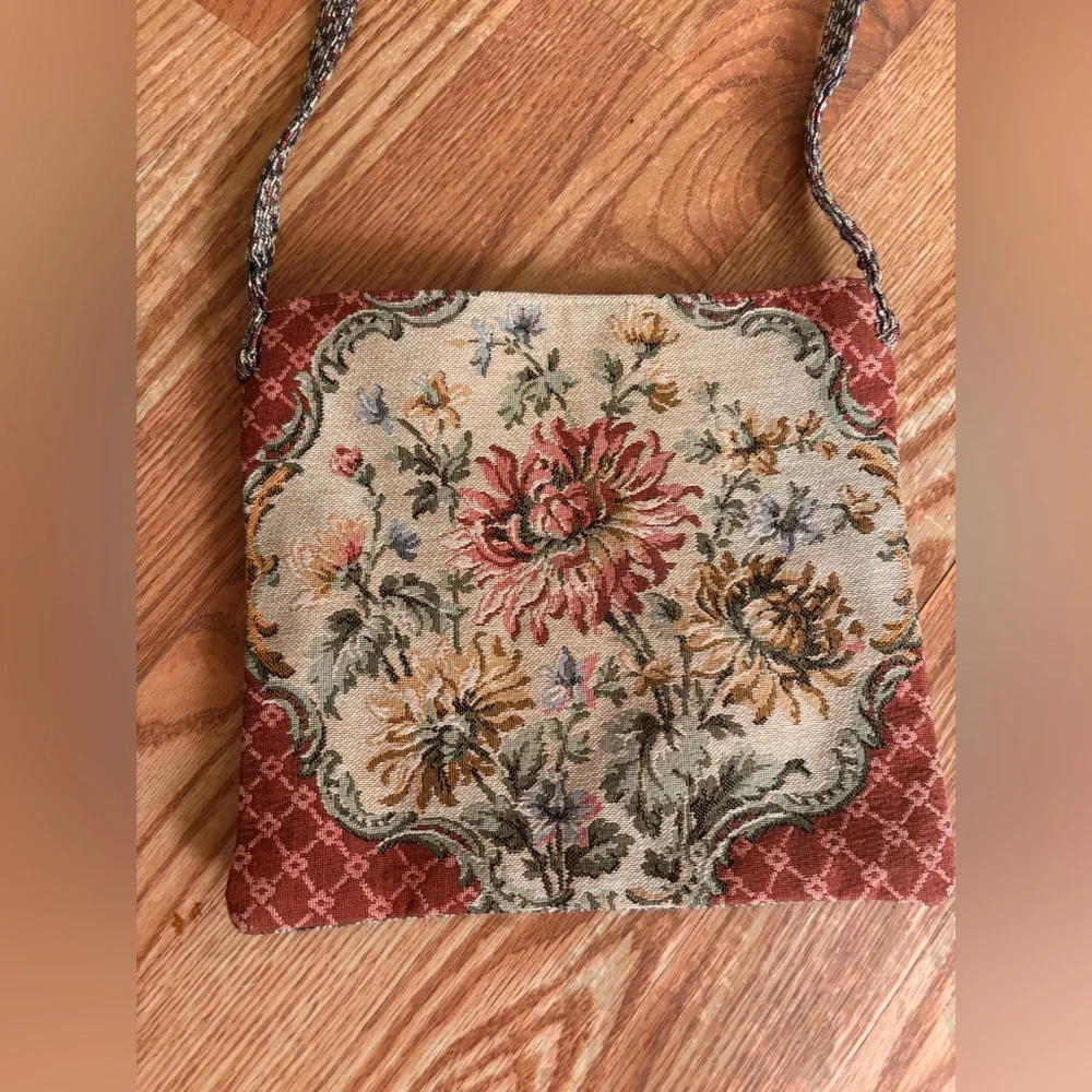 VINTAGE Floral Tapestry Bag - Picture 2 of 6